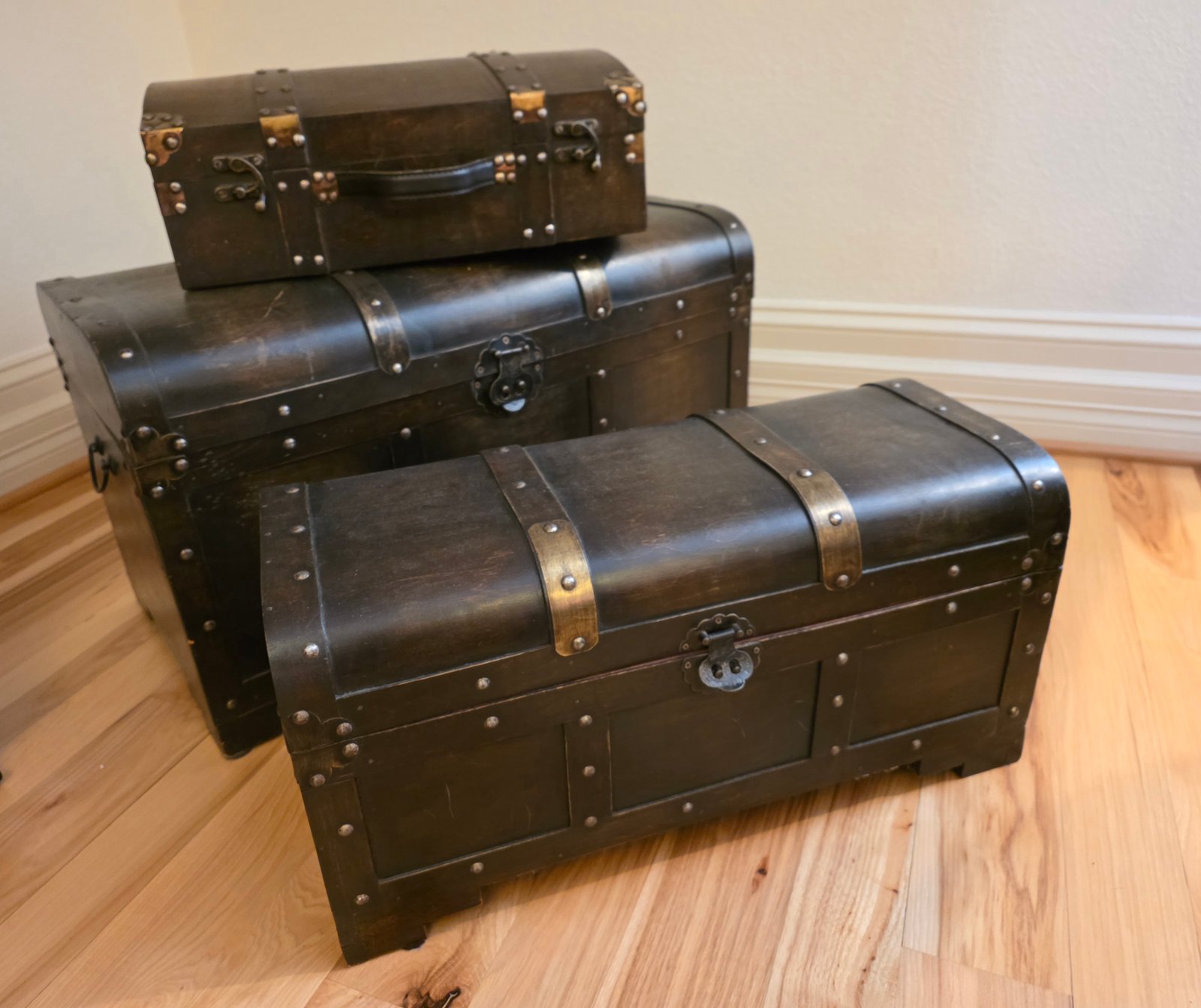 Set of 3 Decorative Chests
