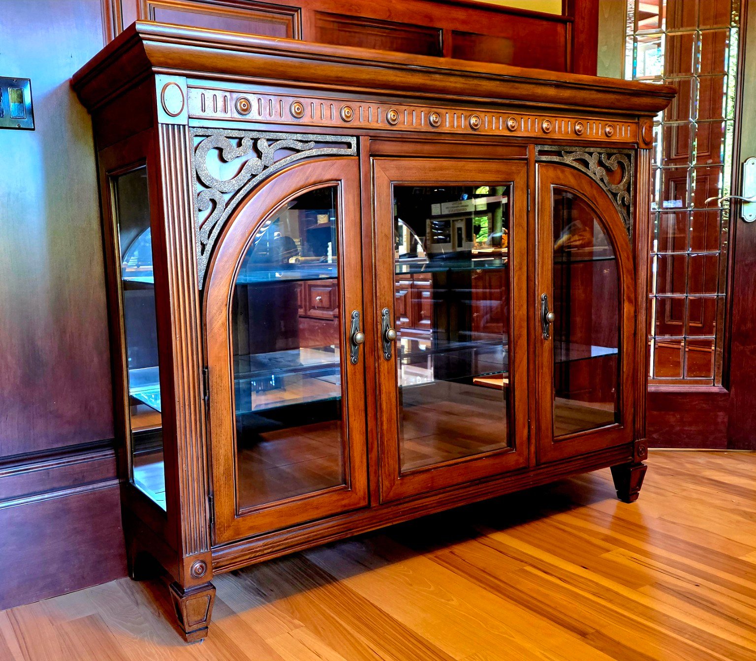 Traditional Display Cabinet