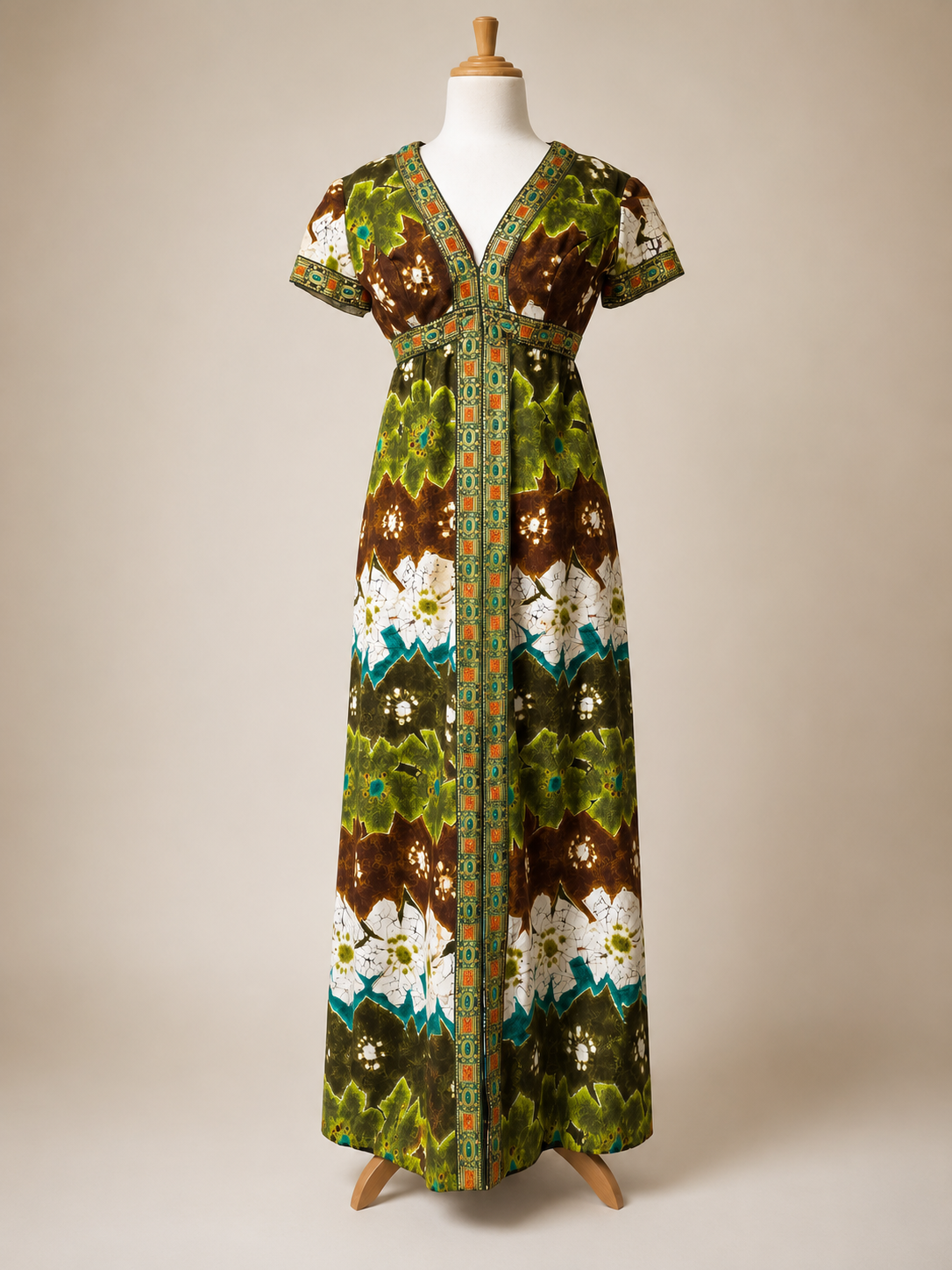 Roger Milot ca. 1970 Dress size 6-7
