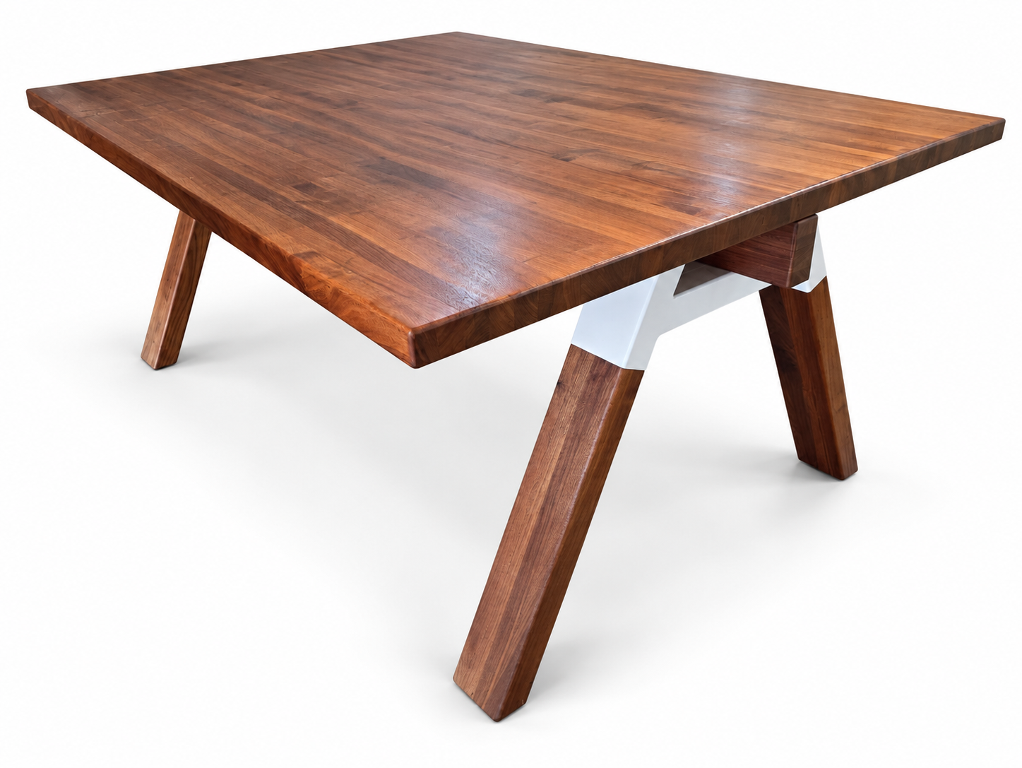 Pic Nic Table, MADE IN OREGON - The Good Mod Liquidation Estate Sale